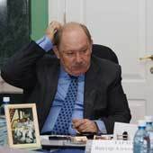 О. Антонов