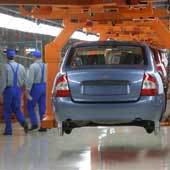«АвтоВАЗ» мог бы уволить до четверти персонала, но из-за статуса градообразующего предприятия сделать это не удастся