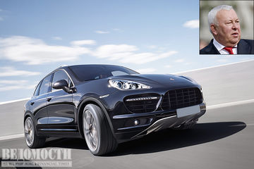 Директор ФСО Евгений Муров.
Porshe cayenne.