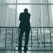 Кризис миновал, и банки стали снова снижать процентные ставки по ипотечным кредитам и размер первоначального взноса. Будет ли это началом нового «мыльного пузыря», эксперты пока раздумывают