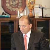 М.Новоселов