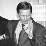 Сергей Иванов выведен из-под удара