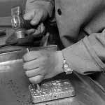 Дело Алексеева и Мишина выросло из проверок банков, торгующих золотом