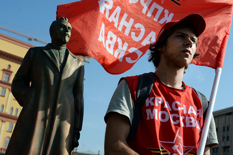 КПРФ выступает за возвращение памятника Дзержинскому на Лубянскую площадь