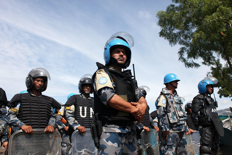 Киев хочет заполучить на Украину миротворцев ООН, но Москва пока против