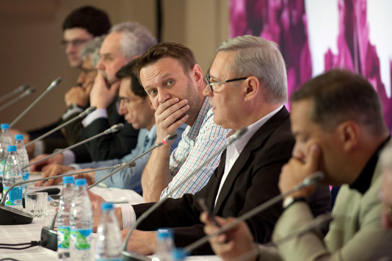 Алексей Навальный во время конференции «Выборы 2015-2016. Повестка для оппозиции»