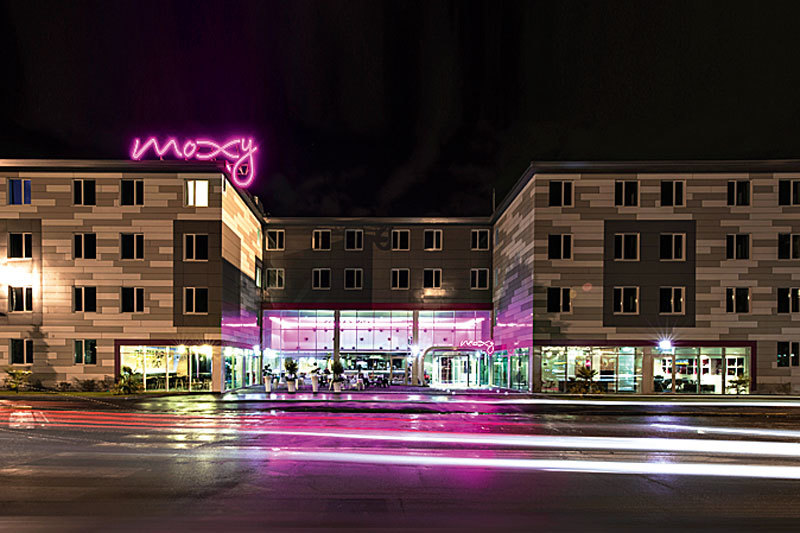 Здание отеля – вид снаружи