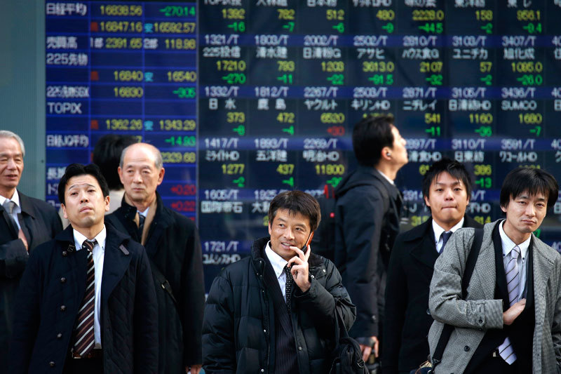 Японский фондовый рынок восстановился до уровня 2000 года