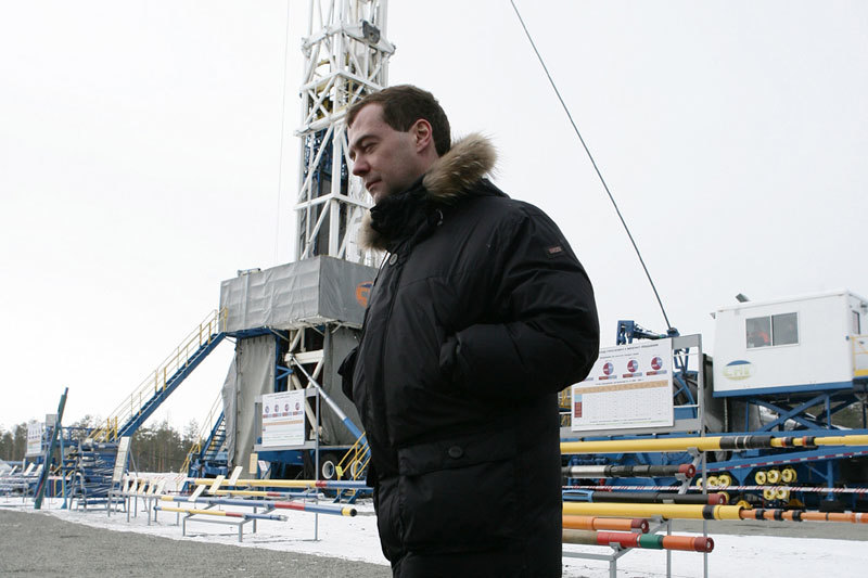 Премьер Дмитрий Медведев пройдется по налоговой реформе