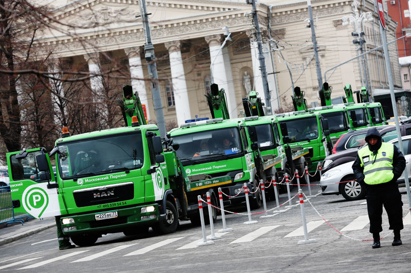 Законопроект об эвакуаторах будет принят во втором чтении без изменений, если во вторник его одобрят члены комитета по конституционному законодательству