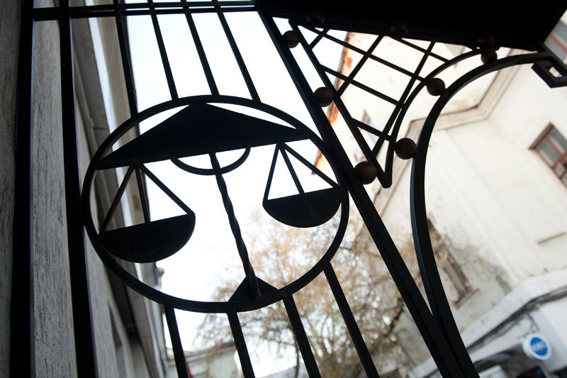 Возможность взыскивать судебные издержки при обжаловании решений госорганов оспорена в Конституционном суде