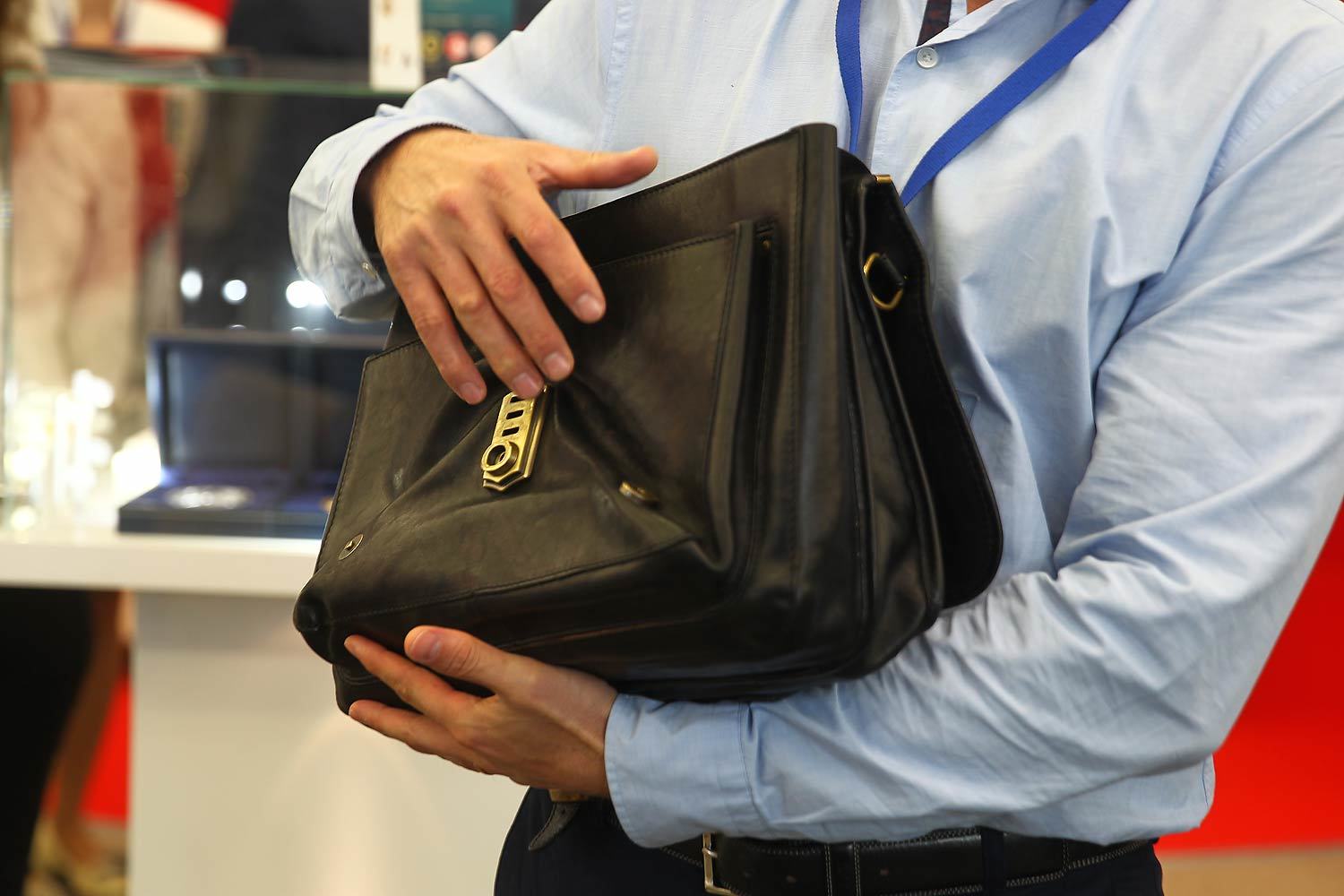 Рост корпоративного кредитования в мае оказался «бумажным», а розничный портфель продолжает сокращаться