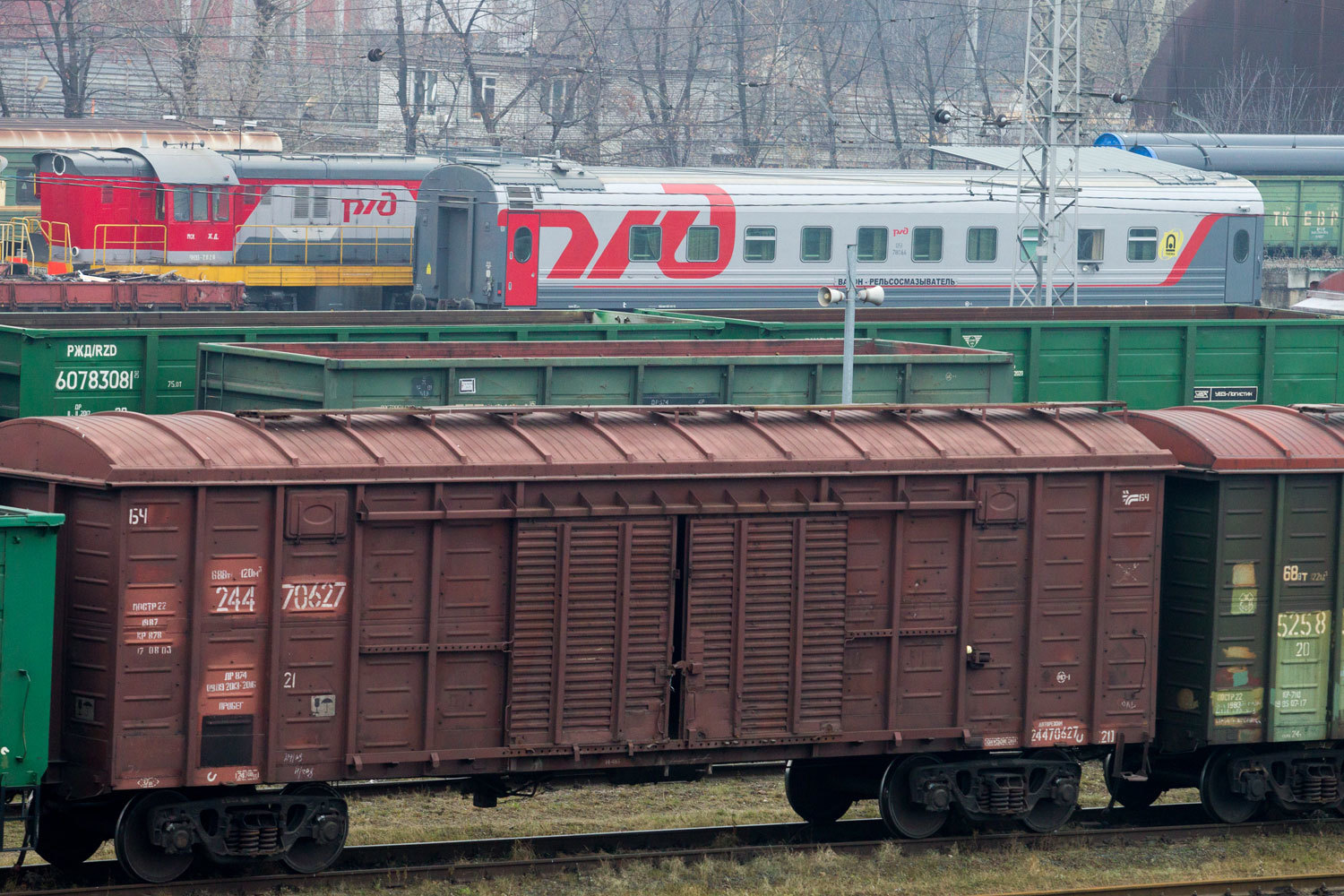 НП «Русская сталь» (объединяет крупнейших производителей металлургической продукции) недовольно тем, как РЖД применяет право повышать или снижать тарифы в рамках коридора от -12,8% до +13,4%