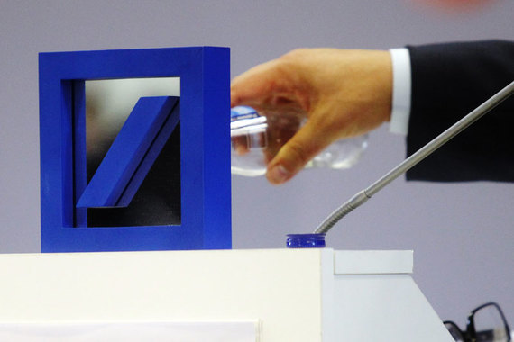 Британский регулятор проверяет операции Deutsche Bank в интересах российских клиентов