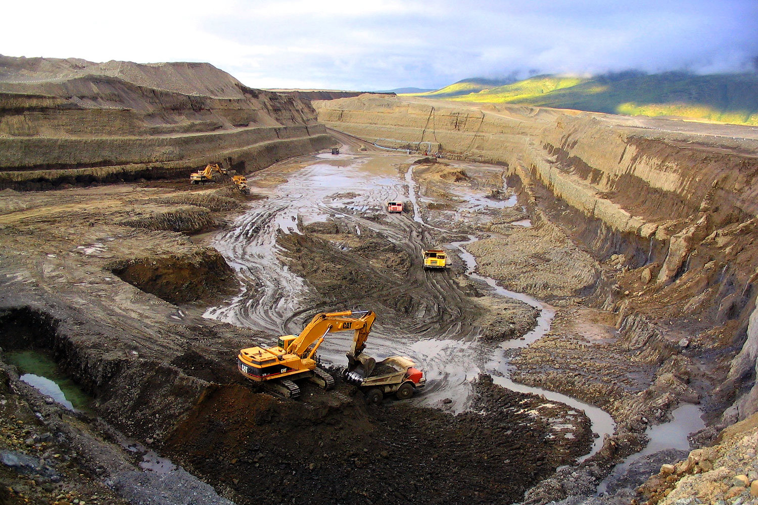 Добыча платины в юар. Добыча платины в юар. Южная африка золото. Бушвельдский комплекс юар. Добыча золота в шахте.