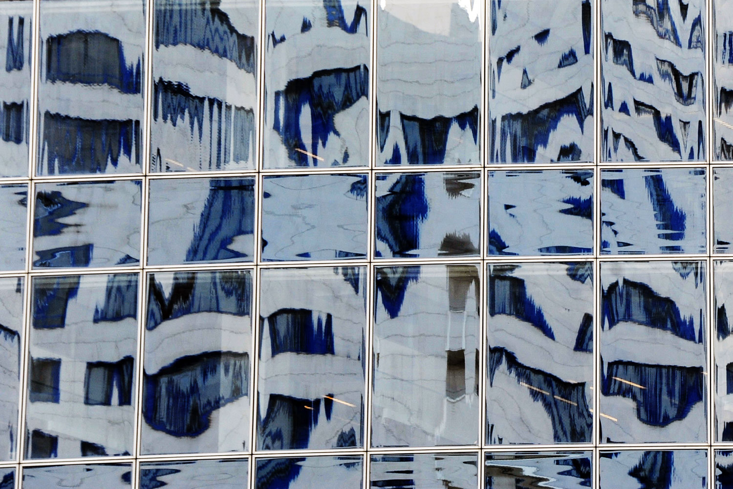 Традиционно больше всего инвестиционных средств пришлось на офисный сегмент