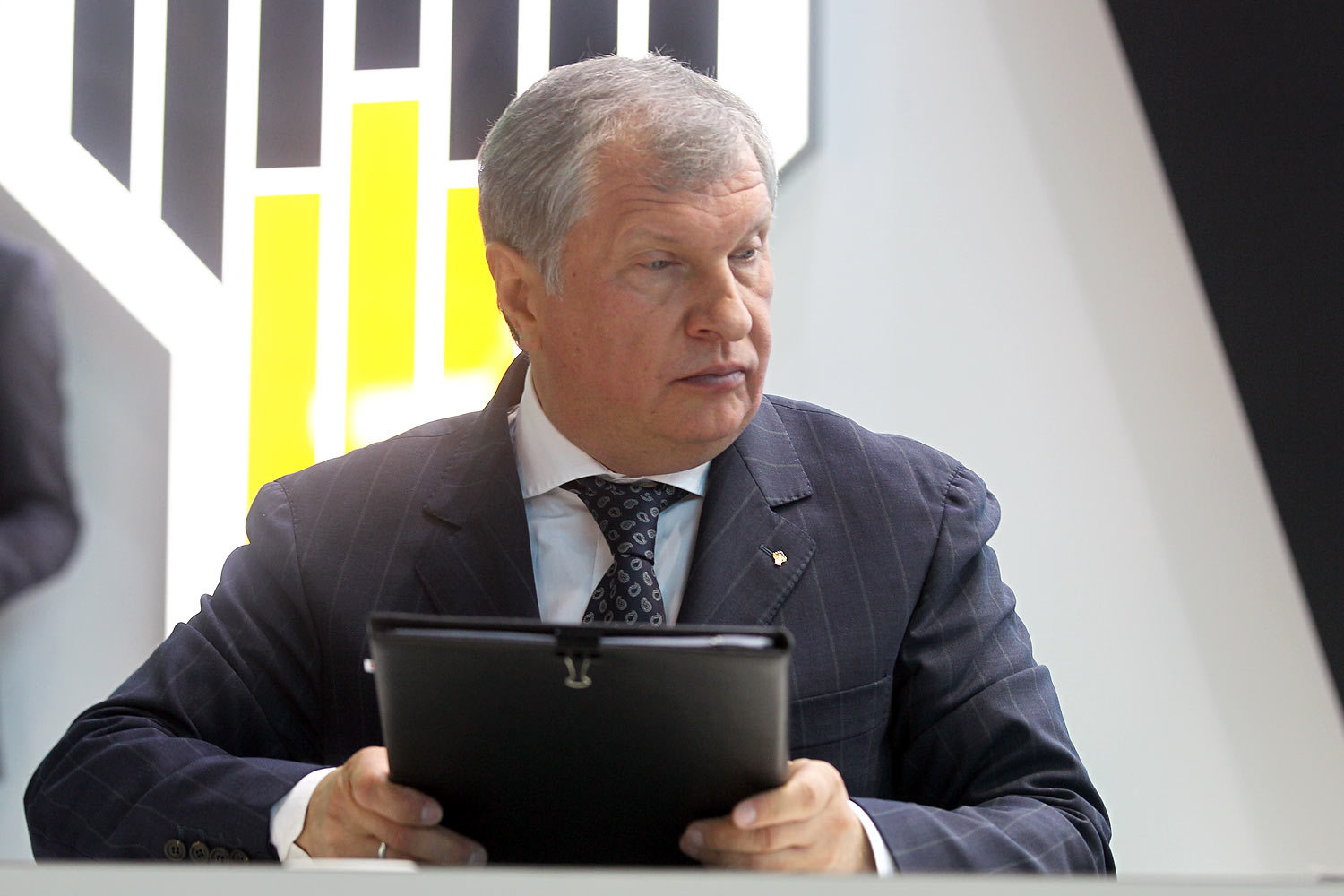 Президенту «Роснефти» Игорю Сечину президентская комиссия по ТЭКу стала не так важна, хотя он и остается ее секретарем