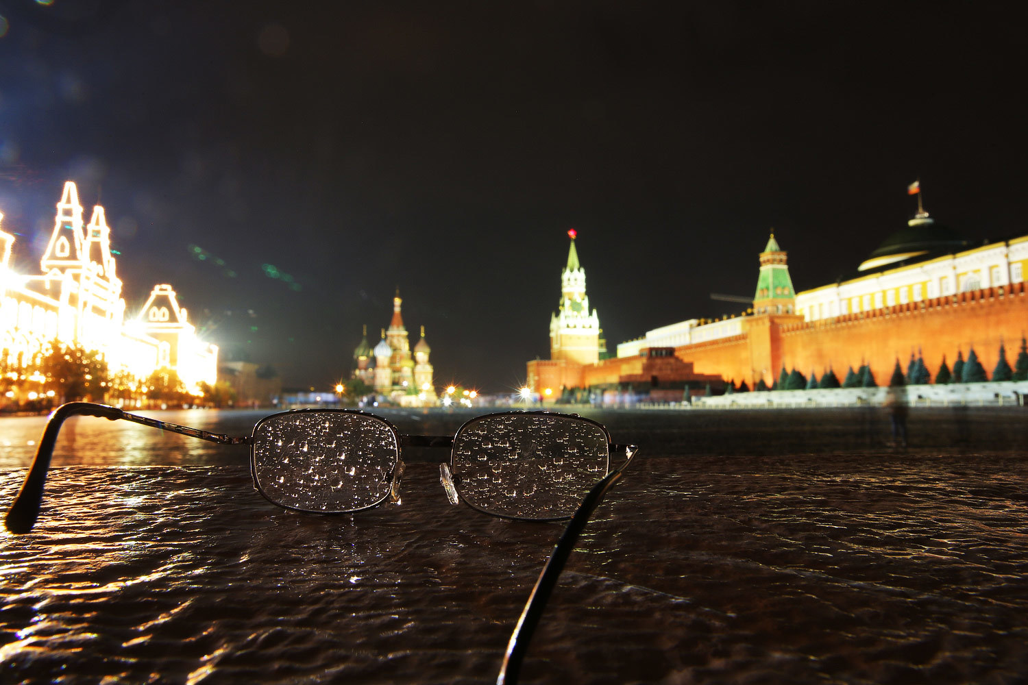 Причины оттока – негативный взгляд на российские акции