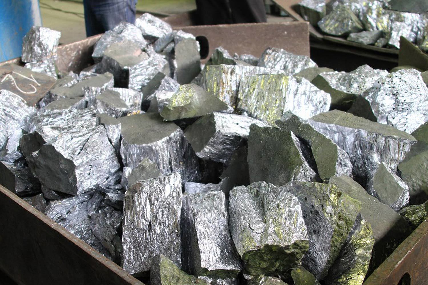 Завод проиграл судебный процесс в трех инстанциях, добившись лишь снижения платежа до 3,1 млрд руб