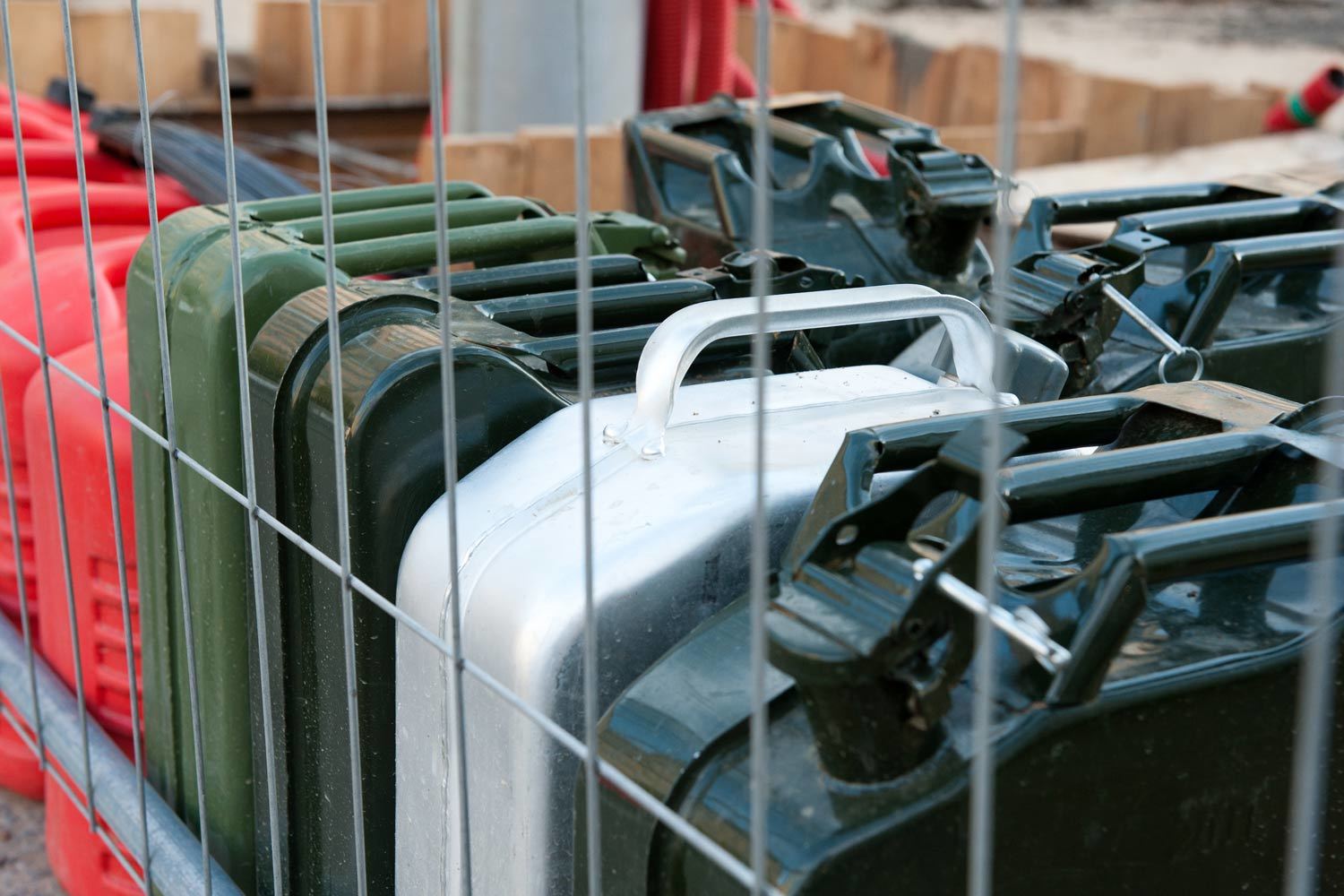 По данным ЦДУ ТЭК, запасы бензина с 18 по 24 августа выросли на 2,2% до 2 млн т, отгрузка на внутренний рынок составила 728 000 т, увеличившись на 2,6%