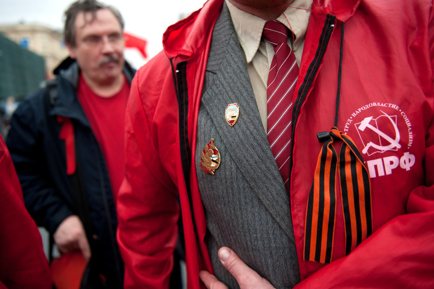 Кроме того, КПРФ предлагает ввести единые требования к фондам поддержки партий и обязать их регулярно отчитываться