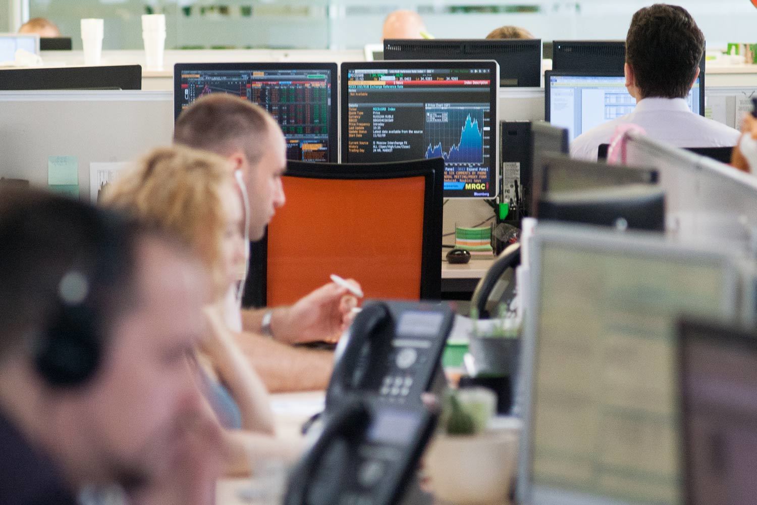 Биржа сотрудничает с крупнейшими китайскими банками, способствуя расширению использования национальных валют в расчетах между компаниями России и Китая