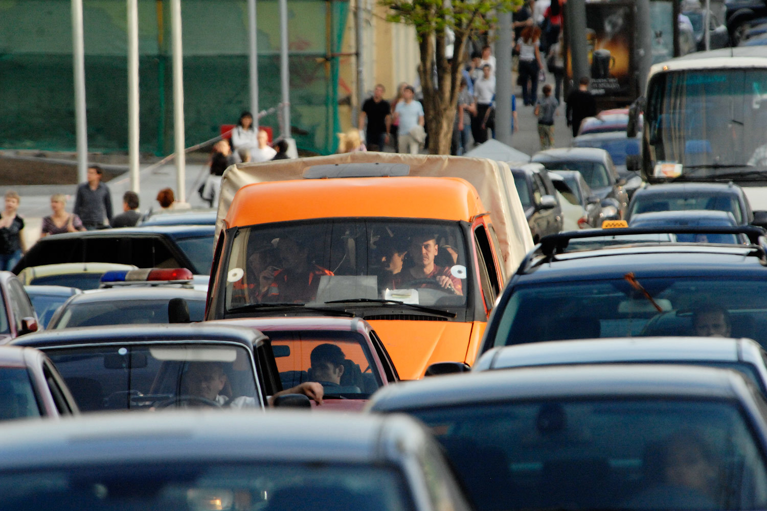 Из госпрограммы льготного автолизинга исключили легковые автомобили