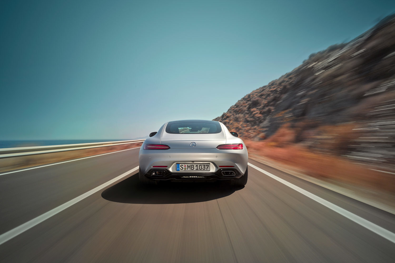 Mercedes-AMG GT S: Низко сижу, далеко гляжу - Ведомости