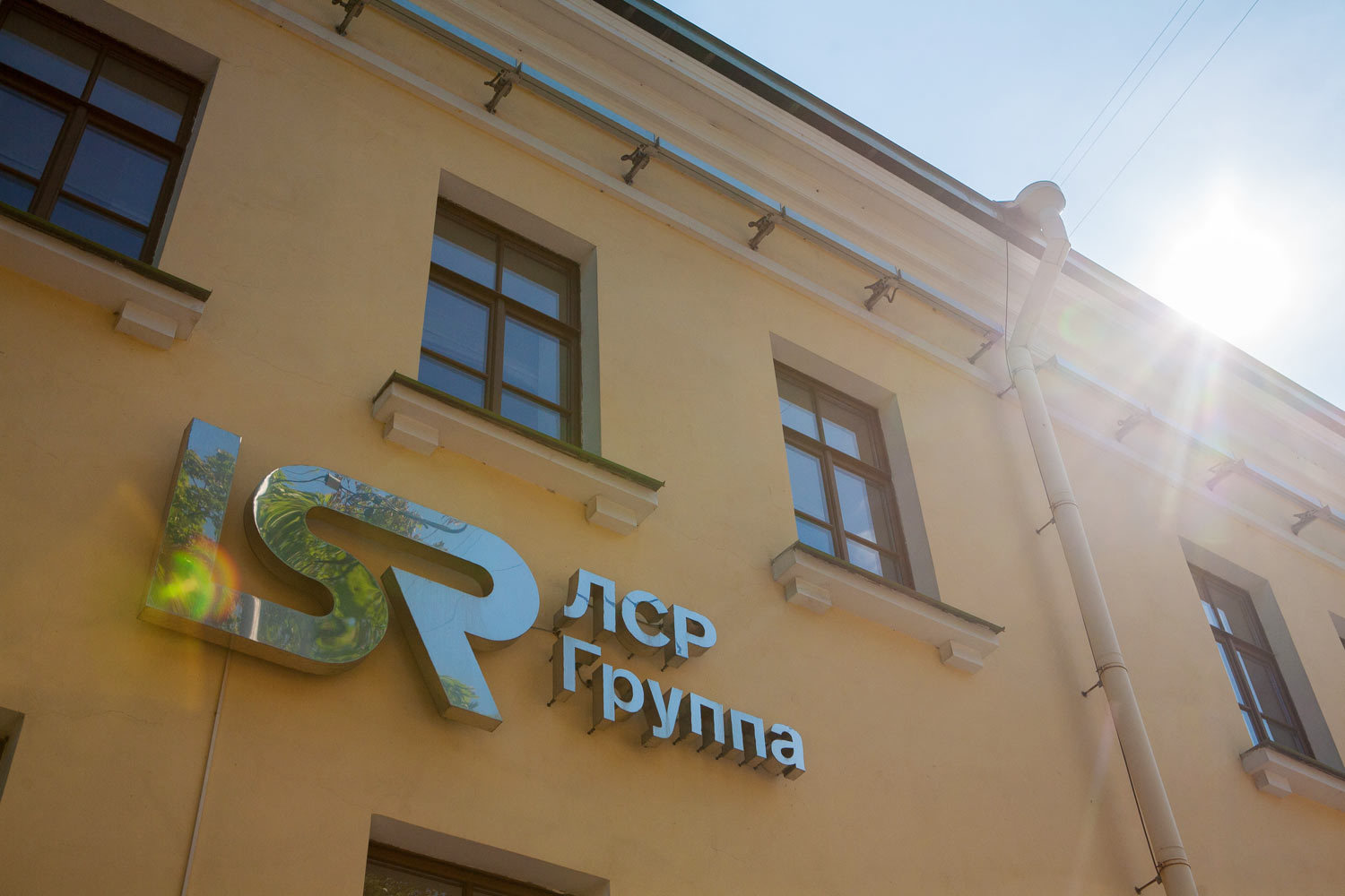 Группу ЛСР интересуют инфраструктурные проекты, цитирует пресс-служба заместителя гендиректора ЛСР Бориса Мурашова