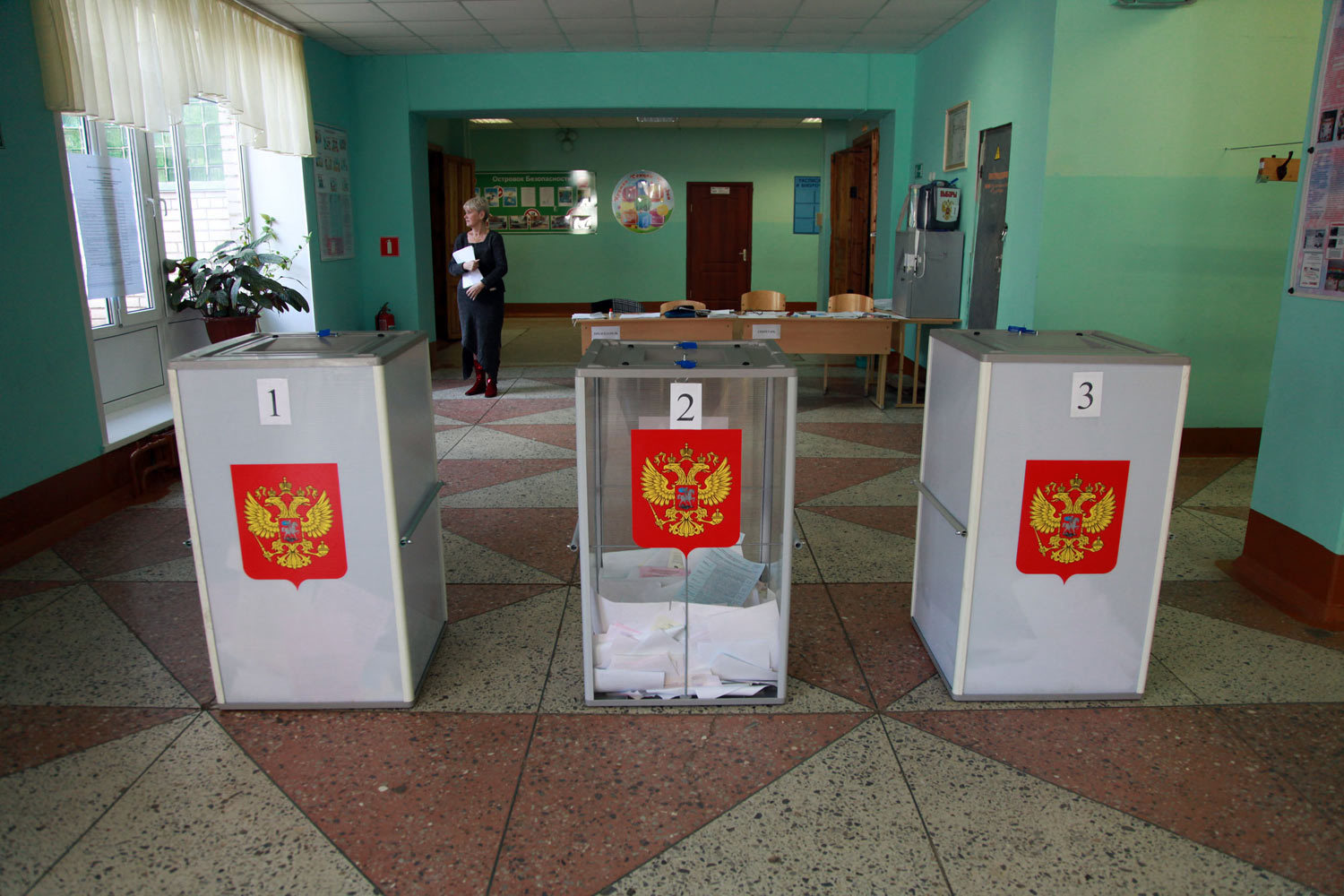 Новый дополнительный понижающий коэффициент «КОЛ-фактор» оценивает способность региональных лидеров обеспечить условия для стабильной деятельности партий и проведения конкурентных выборов