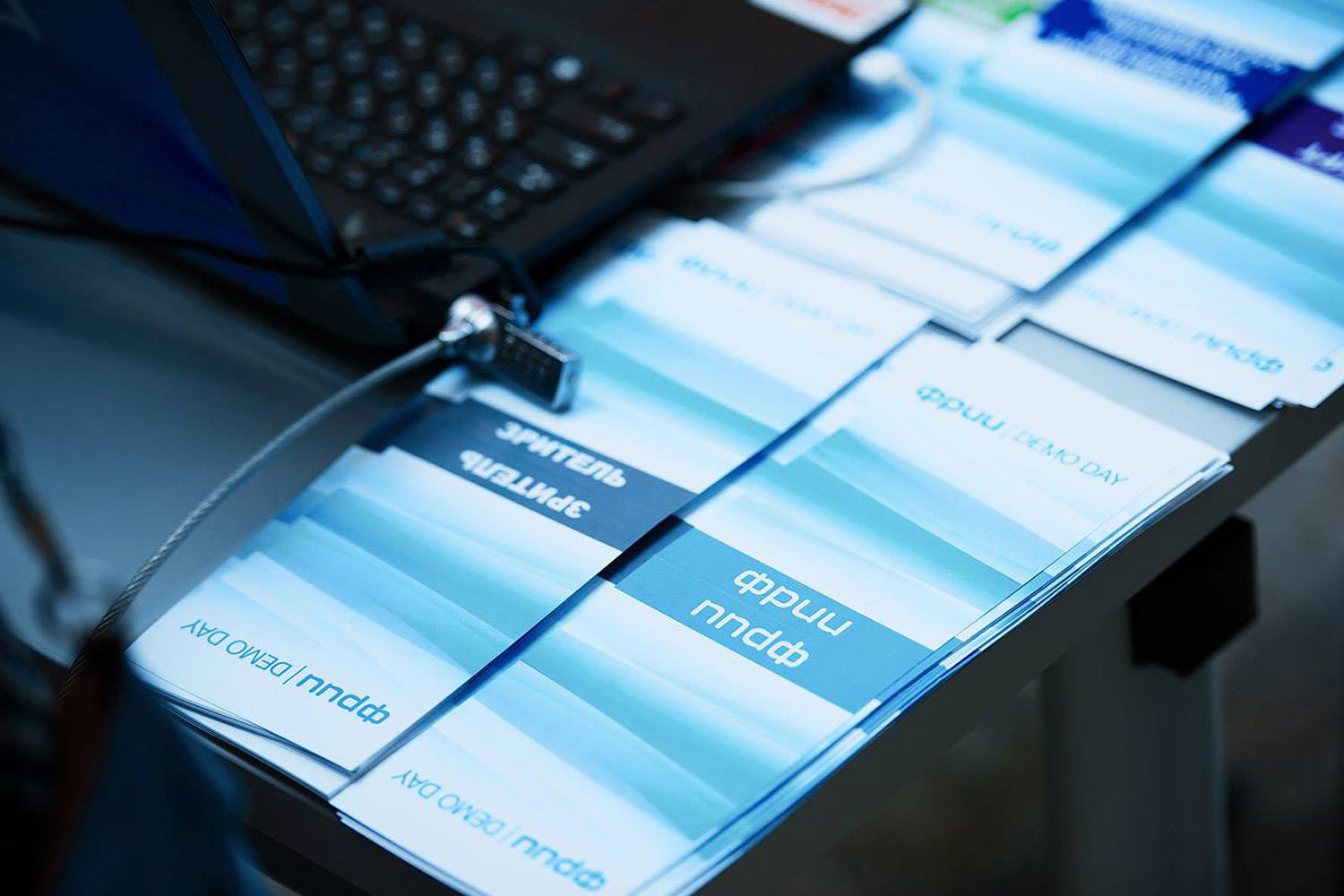 ФРИИ с партнерами будут выкупать от 20 до 50% долей в проектах, желания выкупать контрольный пакет в компаниях у партнеров нет, пояснил Варламов