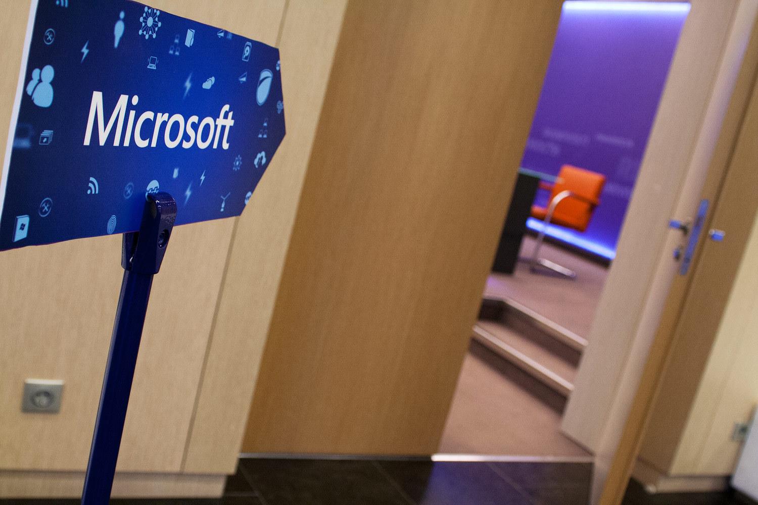 Microsoft поддерживает американские санкции против России, в компании действует формальный запрет на поставки софта в Крым