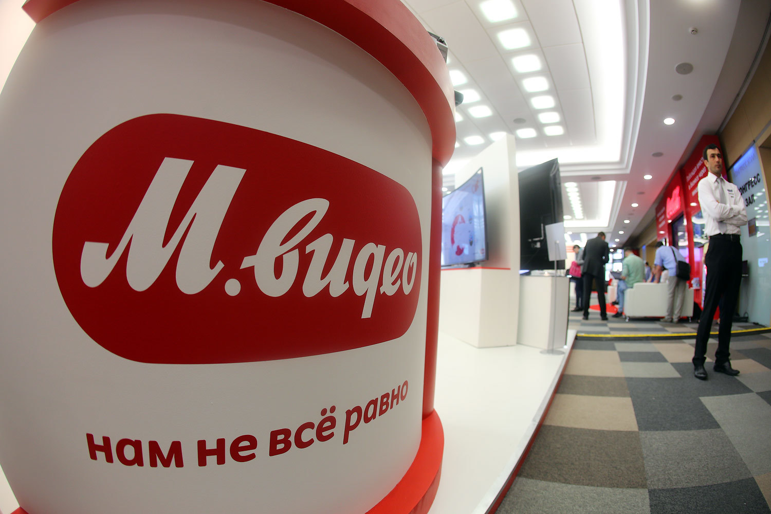 Восстановление роста выручки «М.видео» в III квартале 2015 г. связано с девальвацией