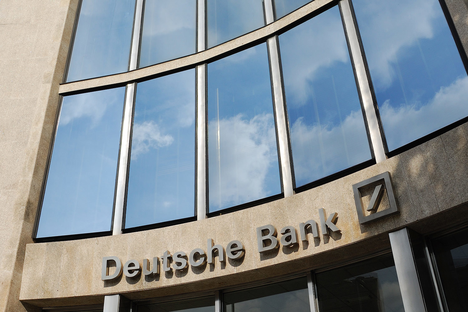 IT-инфраструктура, внутренний контроль и корпоративная культура – самые уязвимые точки Deutsche