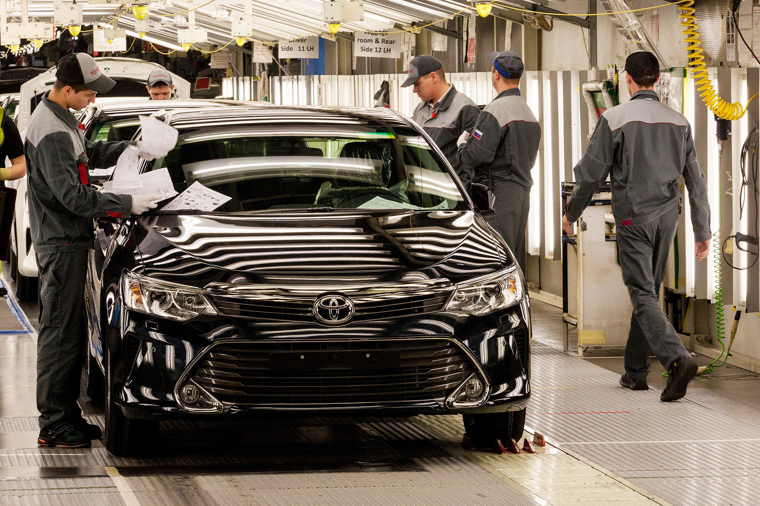 Автопроизводство снизилось не так значительно, как продажи