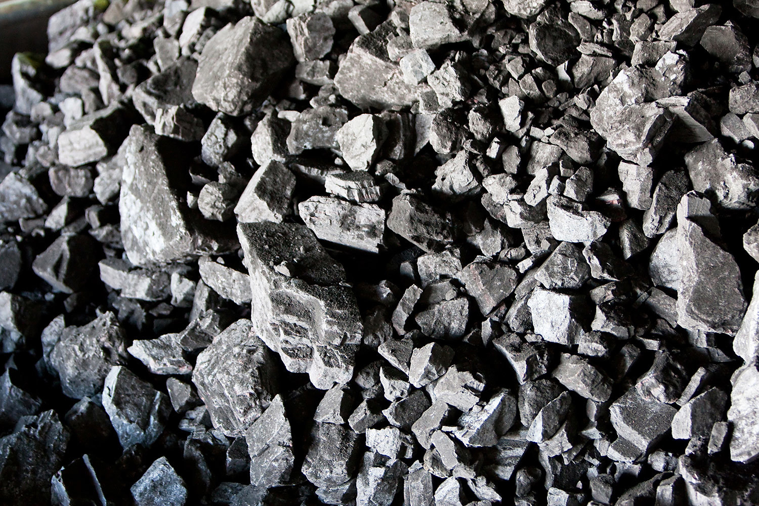 IRC добывает 1 млн т железной руды в год