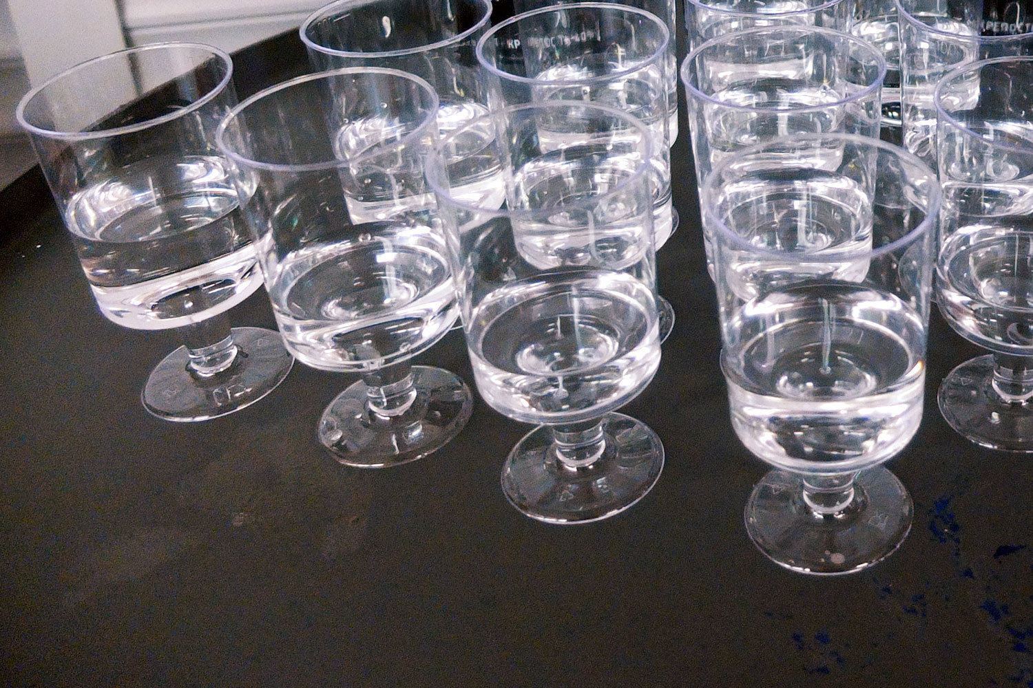 Конкурсный управляющий банкротящегося производителя водки «Ладога» Андрей Шутилов попросил суд признать недействительными несколько сделок группы и выплату акцизов