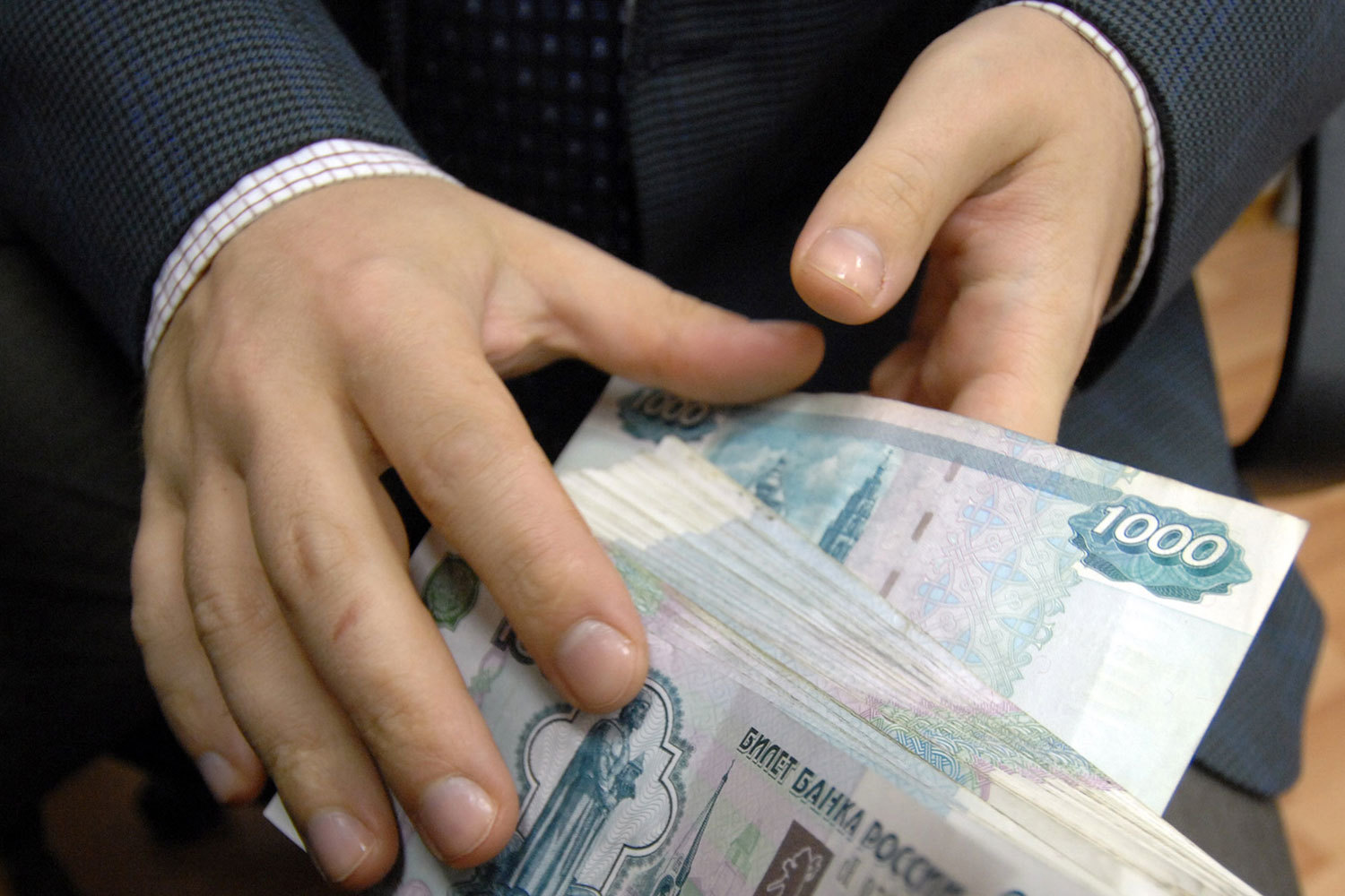 Директор департамента аудита госконтрактов арестован по делу о получении взятки в 48 млн рублей