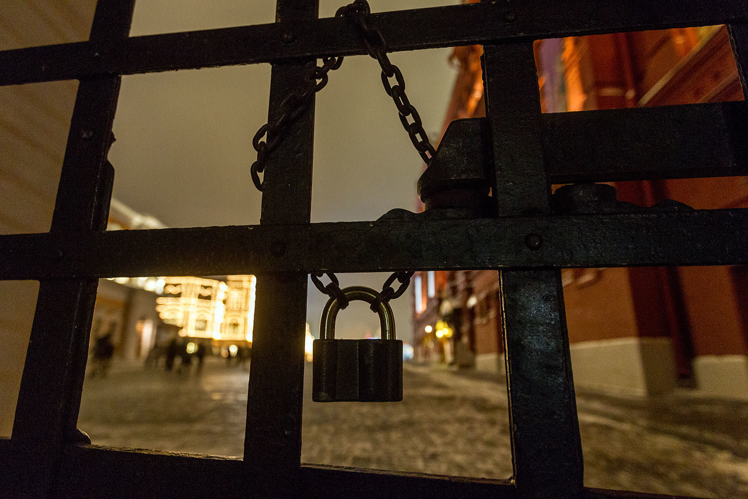 Экономика переходит к выживанию