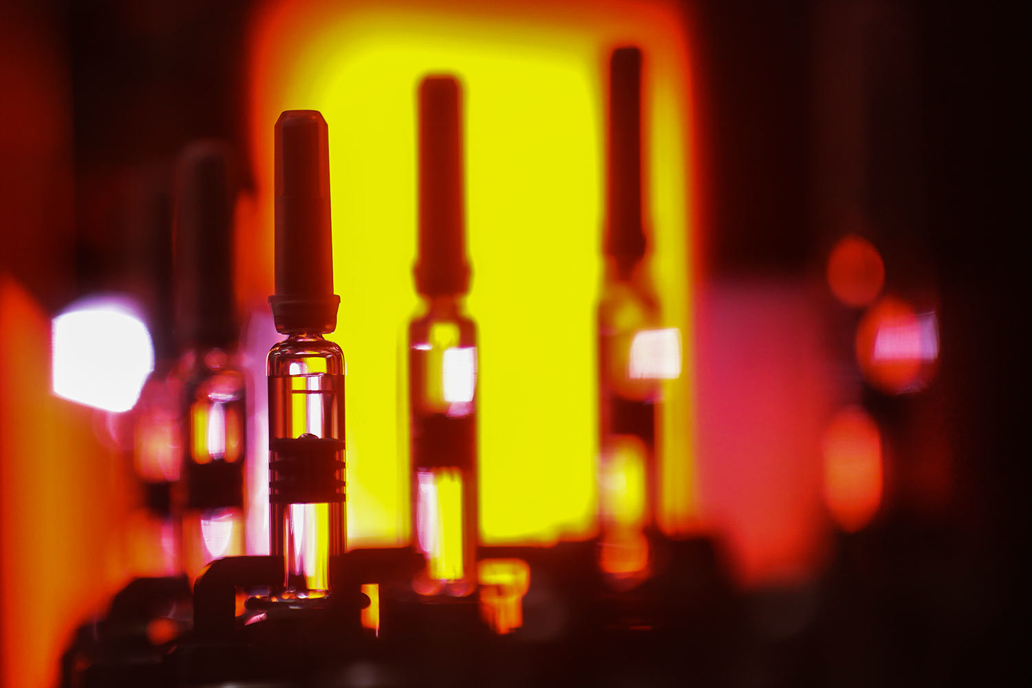 Правительство поручило министерствам отменить сертификацию вакцин