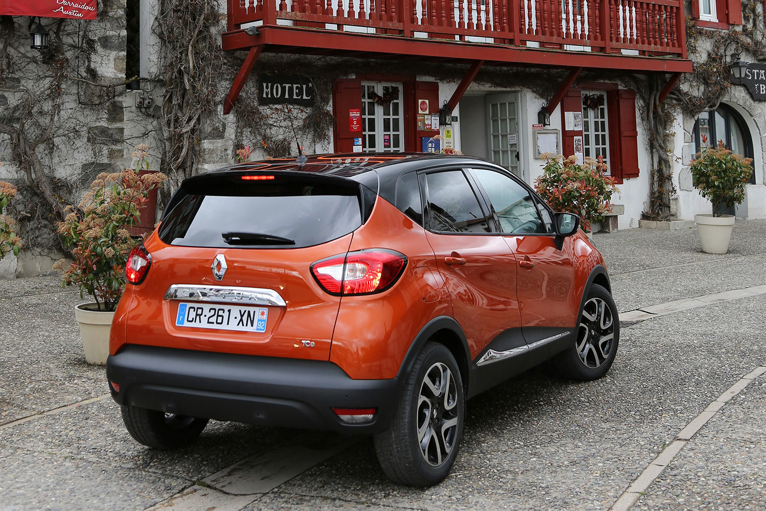 Европейская модель Captur (в Россию не поставляется)