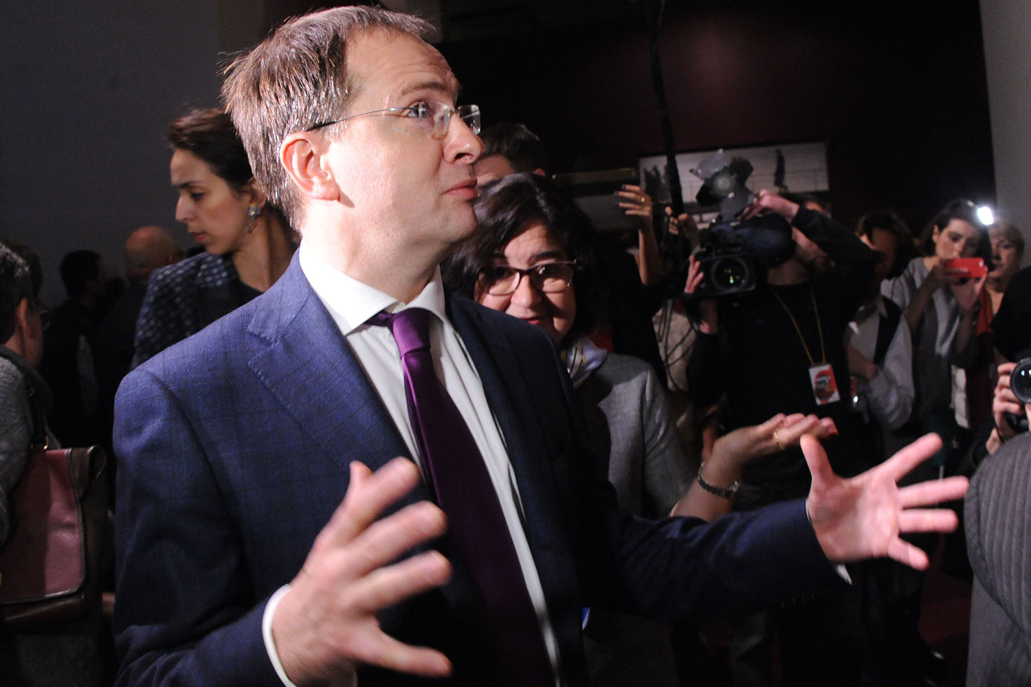 По словам советника, министр должен нести ответственность за своих сотрудников