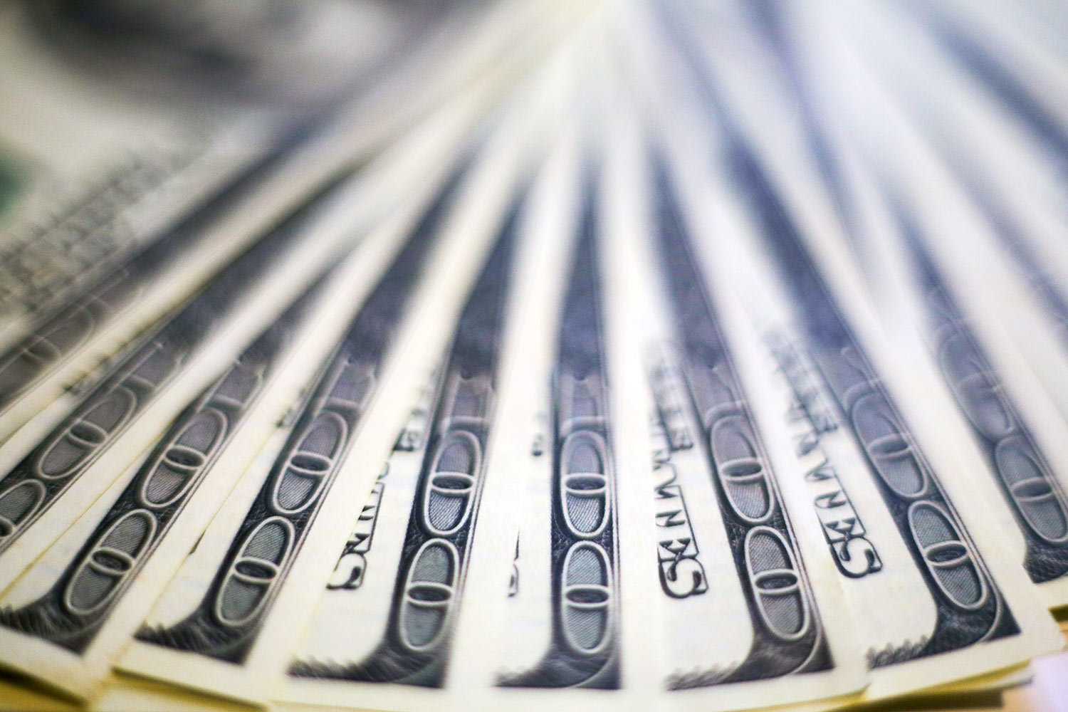 Эндрю Касперсен обвиняется в краже $25 млн у благотворительного фонда