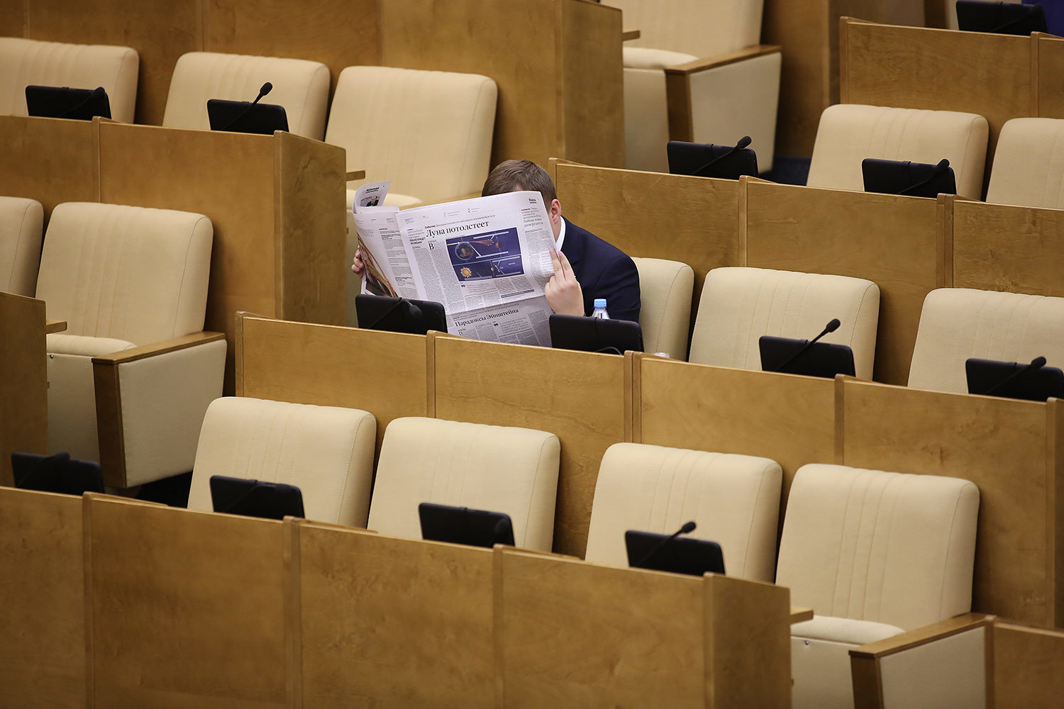 Законопроект о лишении депутатов мандатов за прогулы может быть принят Госдумой уже на следующей неделе
