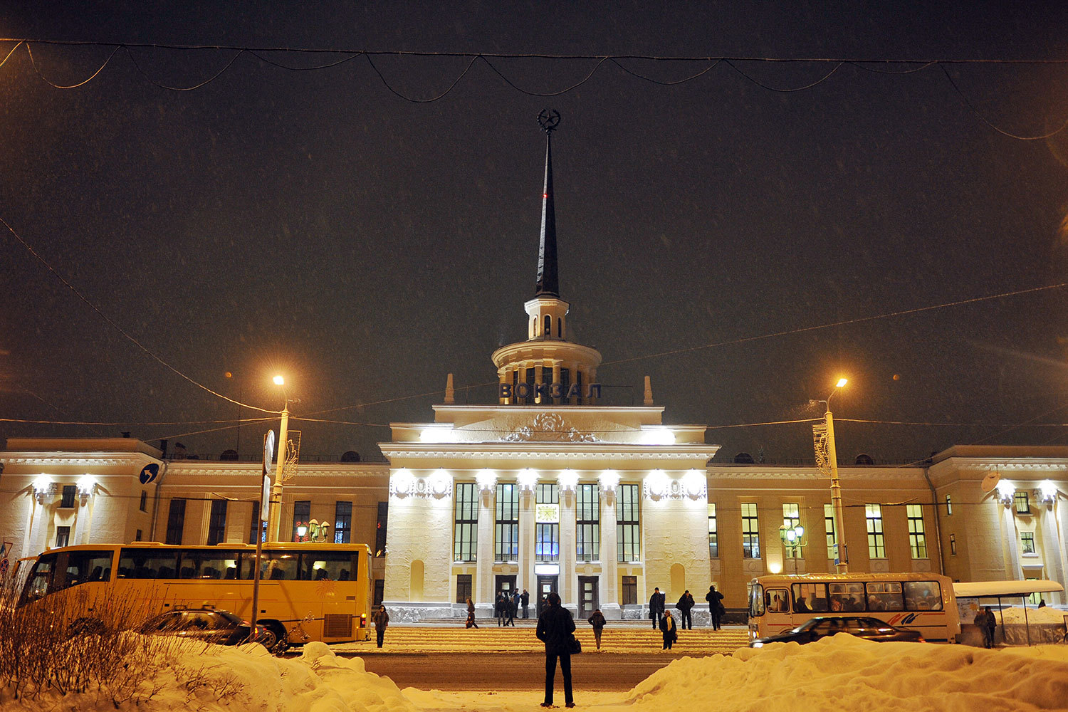 Заксобрание Карелии в четверг приняло в первом чтении законопроект о возвращении прямых выборов мэра Петрозаводска