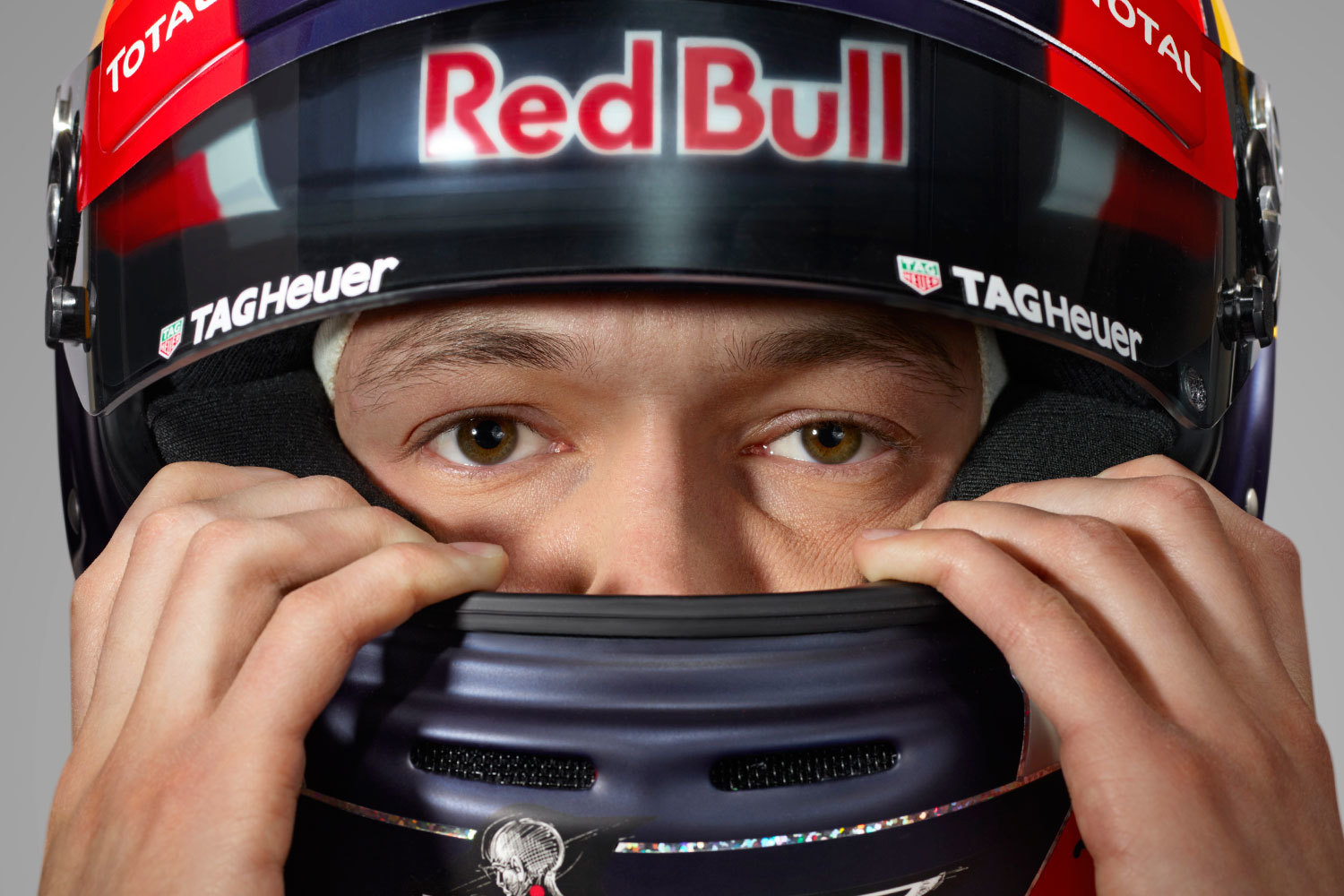 Даниил Квят переведен из команды Red Bull в Toro Rosso