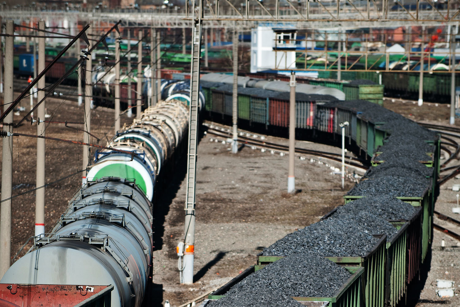 Вице-премьер Аркадий Дворкович поручил поддержать угольщиков после отмены перекрестного субсидирования по тарифам РЖД