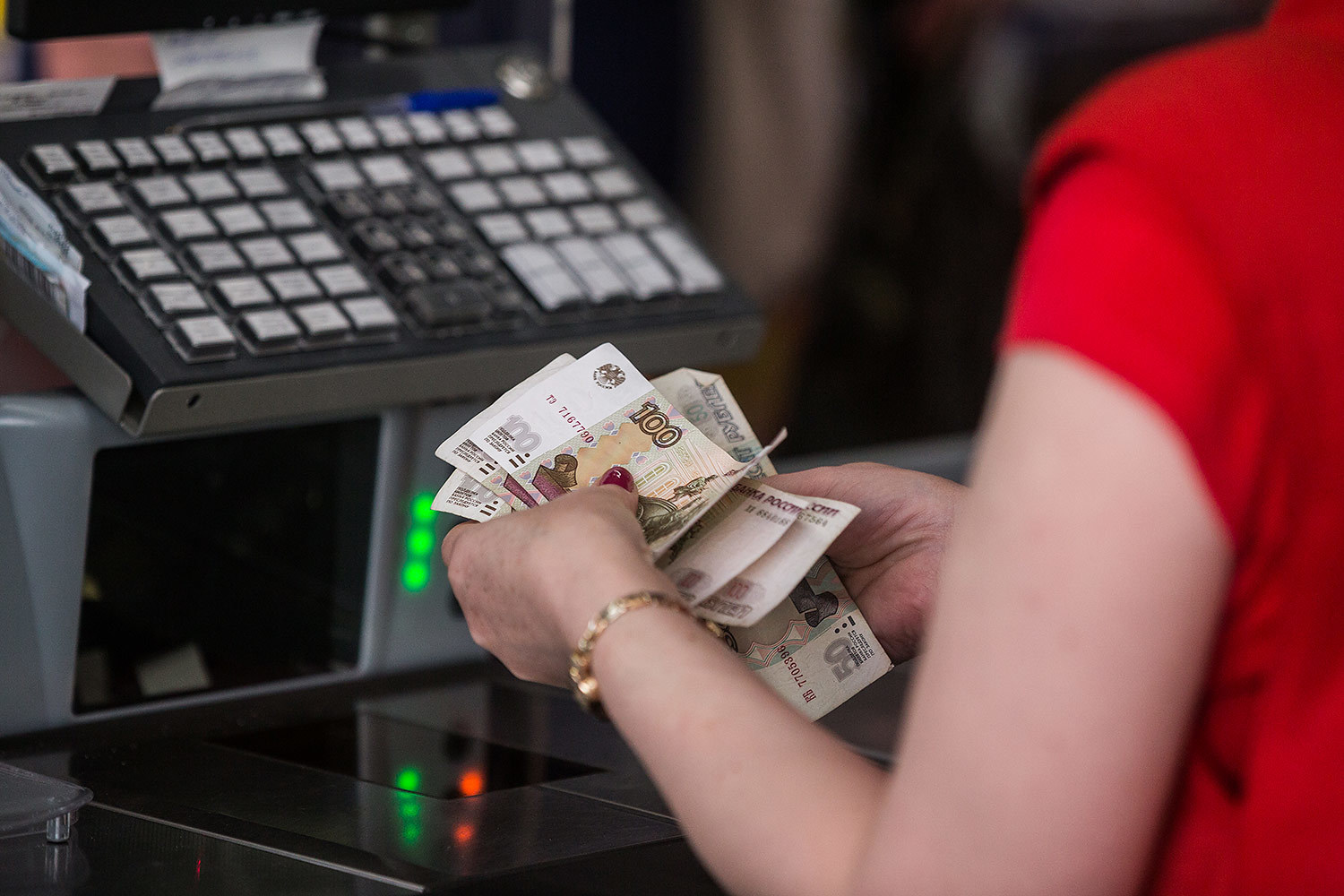 ЦБ пересчитает деньги в кассе