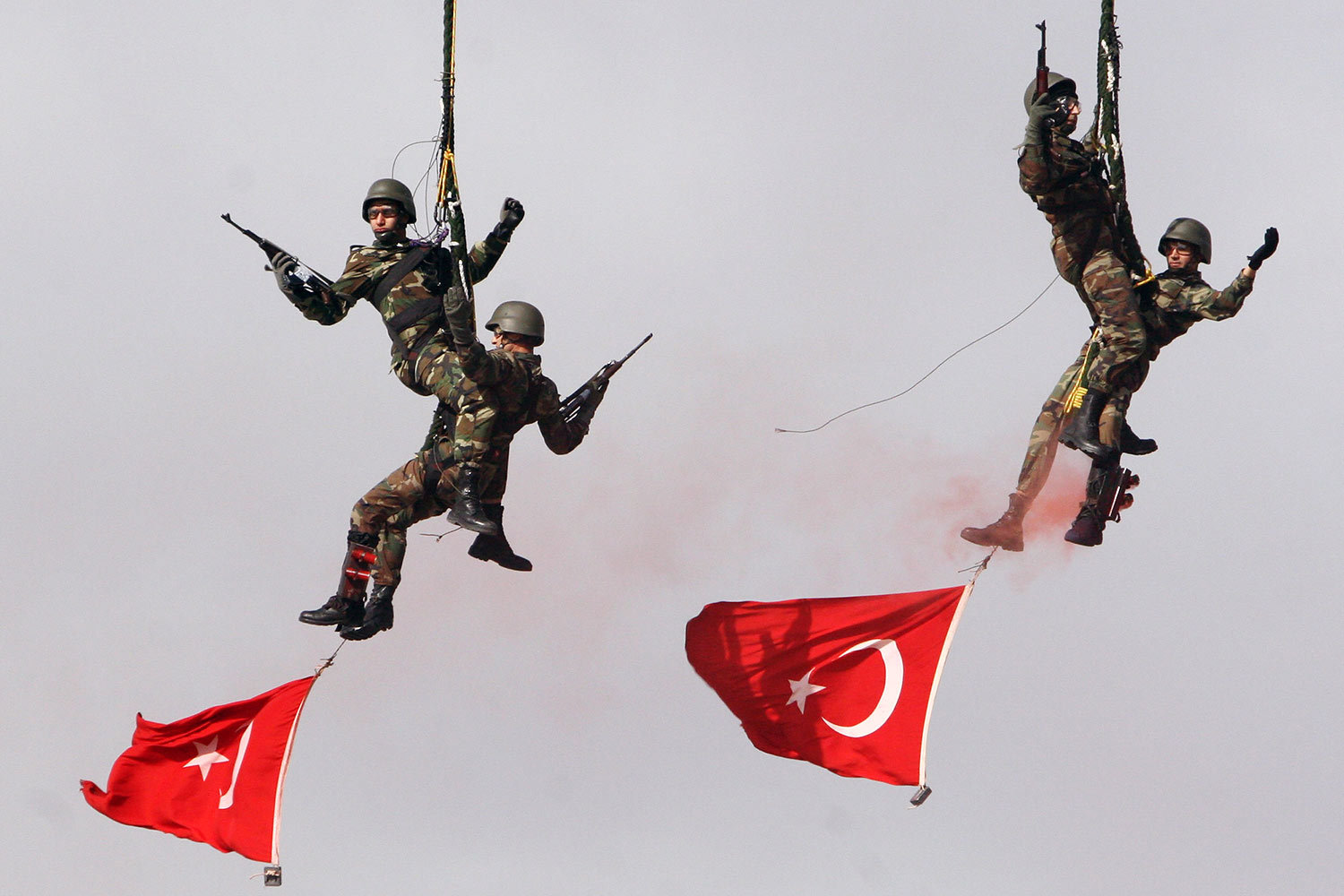 Массовые чистки среди военных и реформа управления турецкой армией грозят ей потерей боеспособности