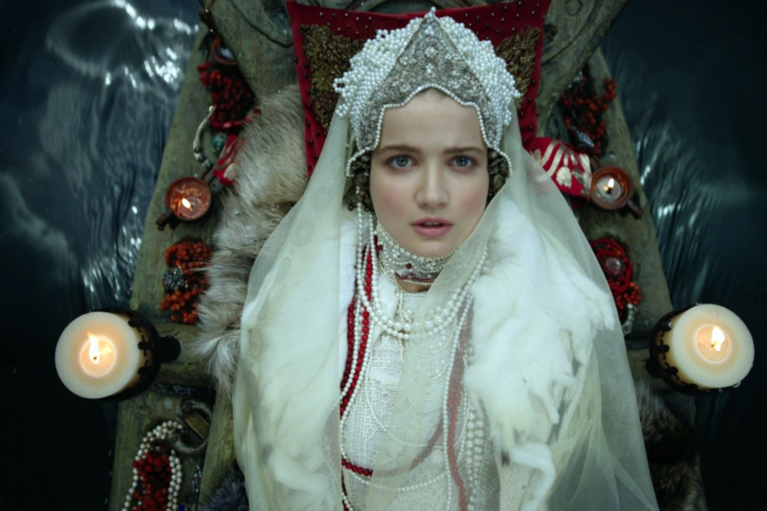 После первого дня просмотра российское фэнтези «Он – дракон» в Китае собрало 18,35 млн юаней ($2,77 млн) и заняло 2-е место по сборам